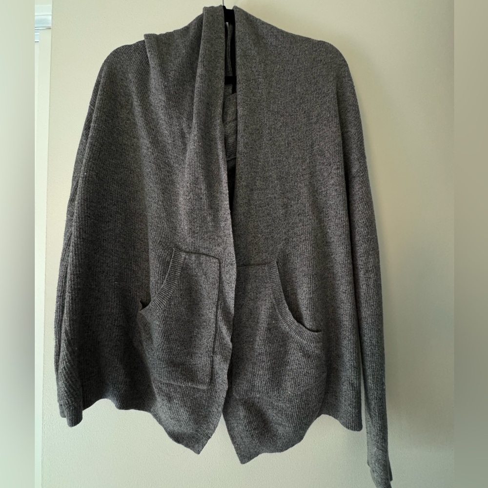 Lululemon cabin yogi wrap